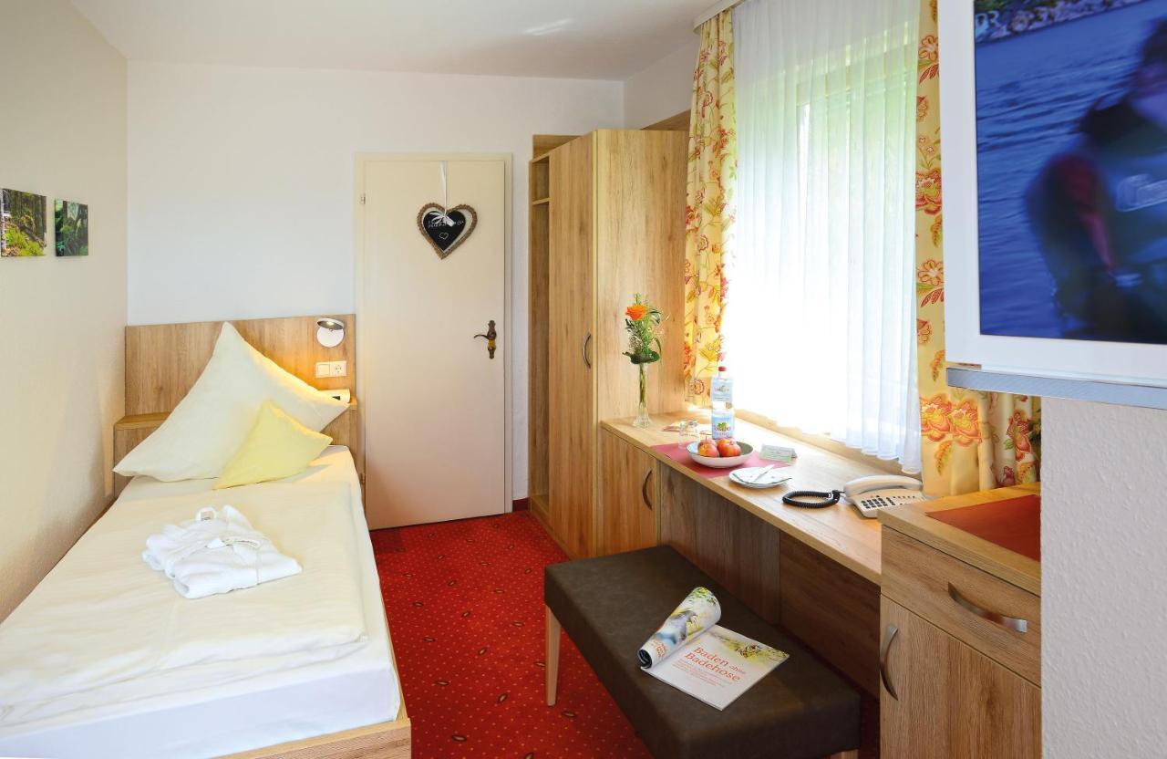 Hotel Waldlust Байрсброн Экстерьер фото
