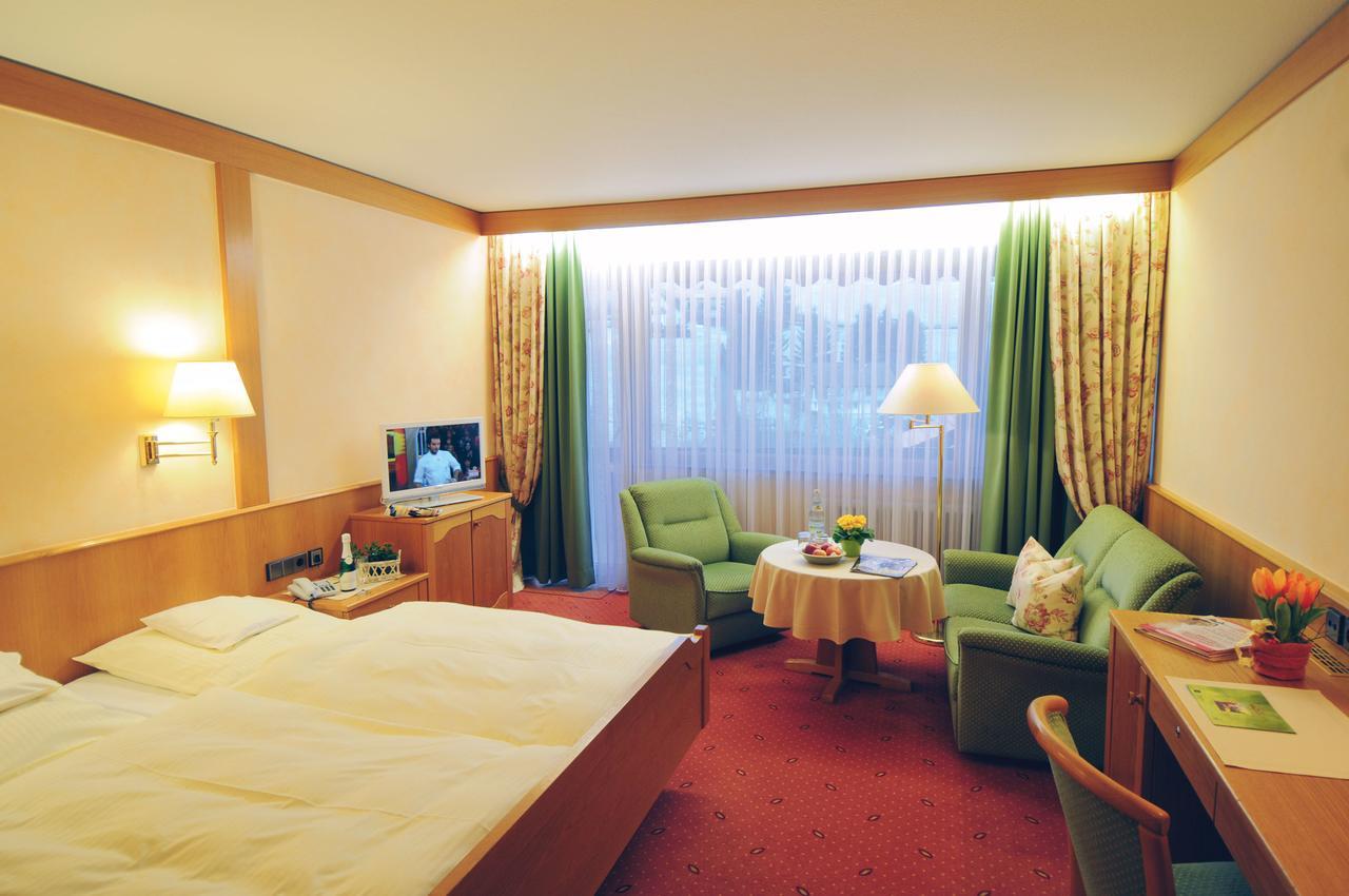Hotel Waldlust Байрсброн Экстерьер фото